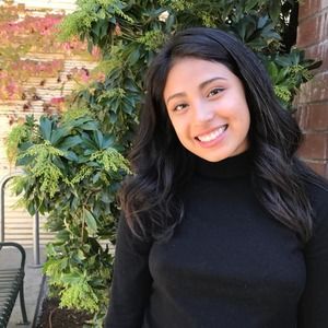 Meet your Posher, Elena